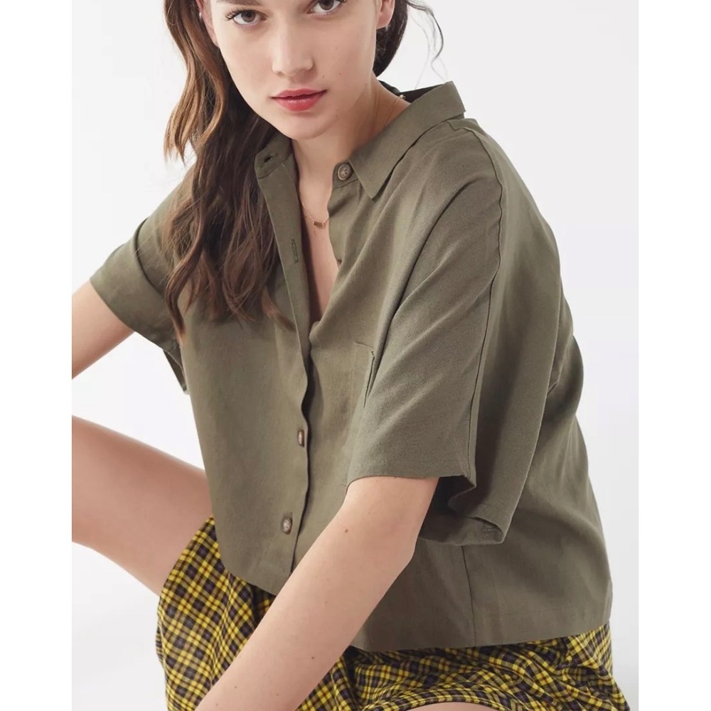Urban Renewal Olive Green Linen Button‎ Down Cropped Boxy Shirt Women M